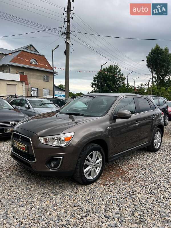 Внедорожник / Кроссовер Mitsubishi ASX 2014 в 