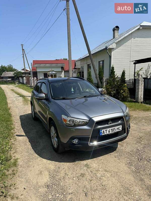 Внедорожник / Кроссовер Mitsubishi ASX 2012 в Перегинском