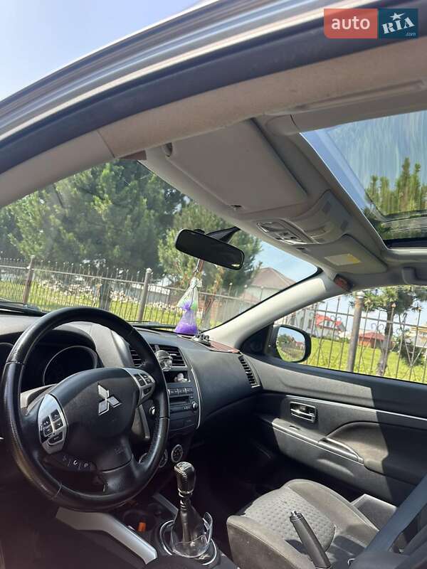 Внедорожник / Кроссовер Mitsubishi ASX 2012 в Перегинском