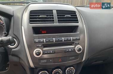Внедорожник / Кроссовер Mitsubishi ASX 2011 в 