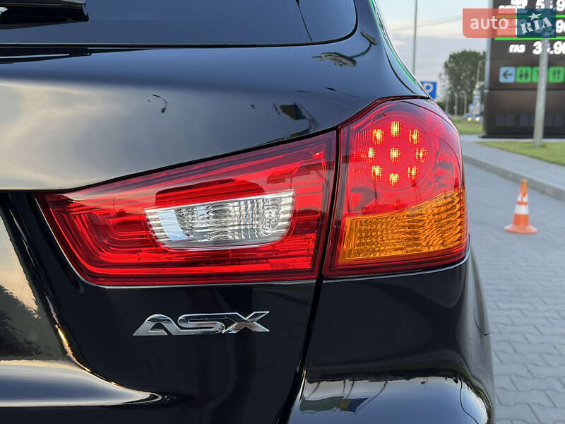 Позашляховик / Кросовер Mitsubishi ASX 2011 в Ковелі