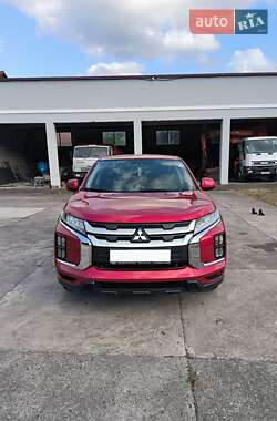 Внедорожник / Кроссовер Mitsubishi ASX 2019 в 