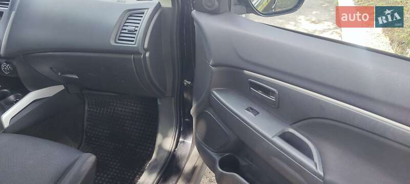 Внедорожник / Кроссовер Mitsubishi ASX 2012 в Киеве