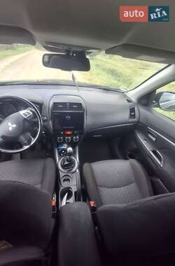 Внедорожник / Кроссовер Mitsubishi ASX 2011 в 