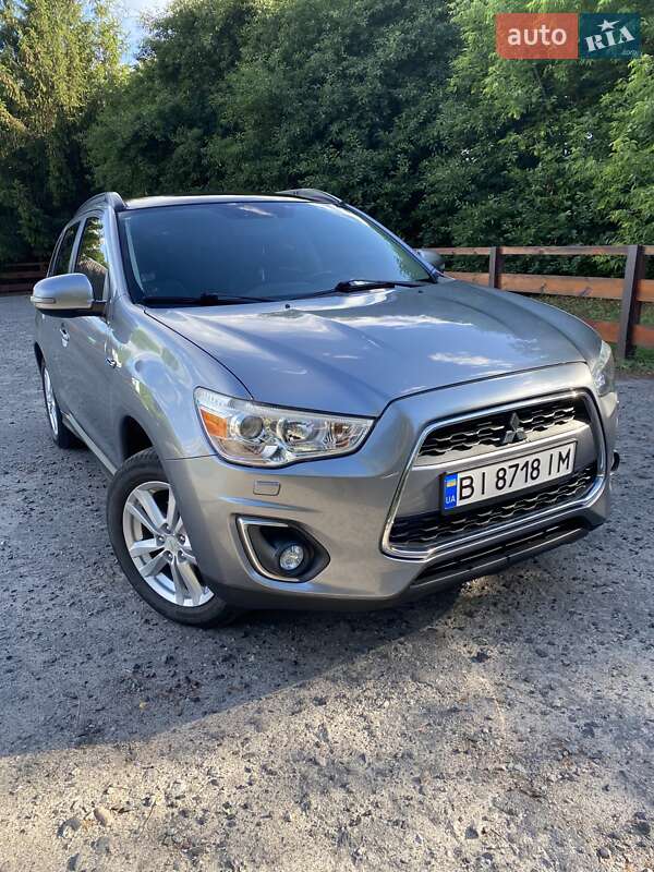 Внедорожник / Кроссовер Mitsubishi ASX 2013 в 