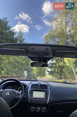 Внедорожник / Кроссовер Mitsubishi ASX 2013 в 