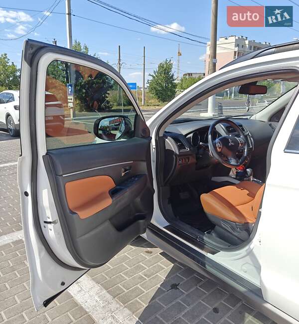 Позашляховик / Кросовер Mitsubishi ASX 2012 в Одесі