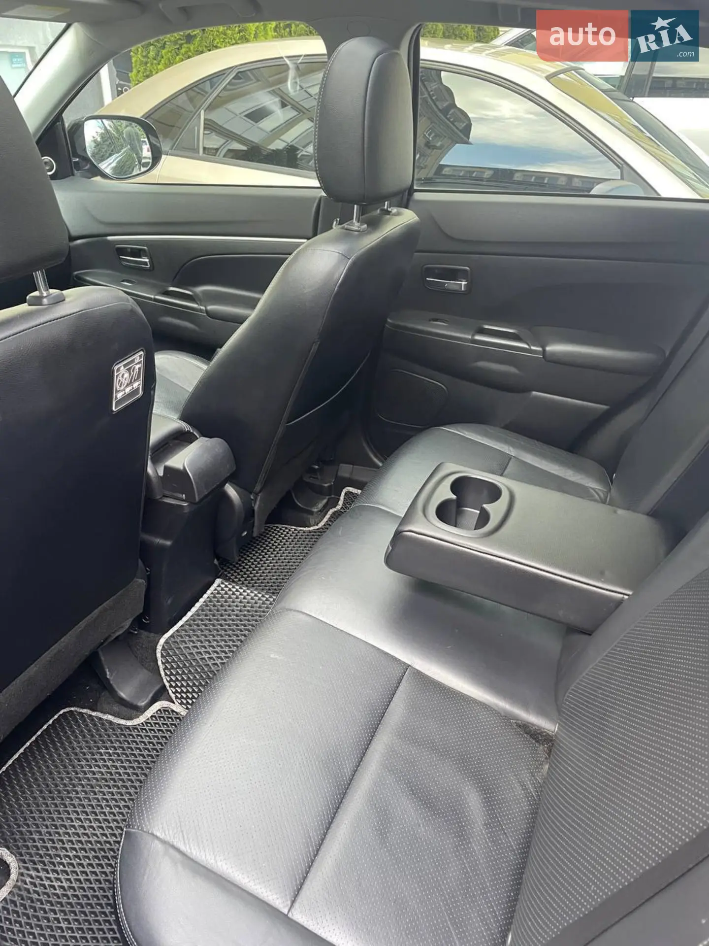 2010 Mitsubishi ASX - мініатюра 16