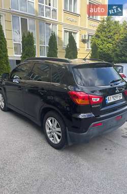 Внедорожник / Кроссовер Mitsubishi ASX 2010 в 