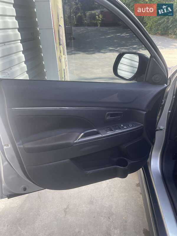 Внедорожник / Кроссовер Mitsubishi ASX 2013 в Днепре