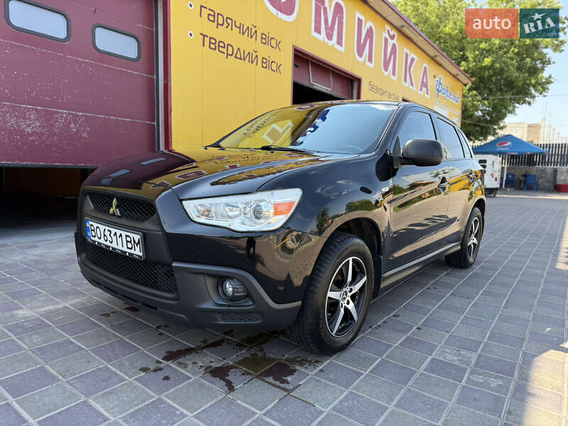 Внедорожник / Кроссовер Mitsubishi ASX 2011 в 