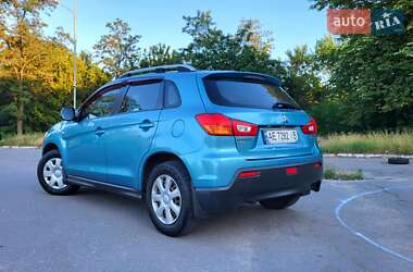 Внедорожник / Кроссовер Mitsubishi ASX 2011 в 
