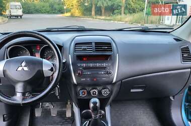 Внедорожник / Кроссовер Mitsubishi ASX 2011 в 