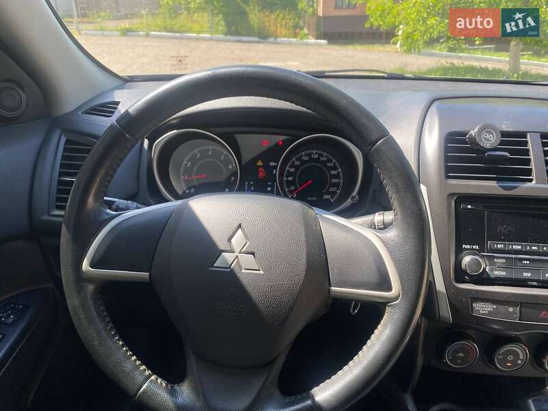 Позашляховик / Кросовер Mitsubishi ASX 2014 в Львові