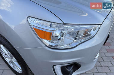 Внедорожник / Кроссовер Mitsubishi ASX 2015 в 