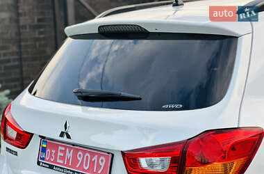 Внедорожник / Кроссовер Mitsubishi ASX 2014 в 