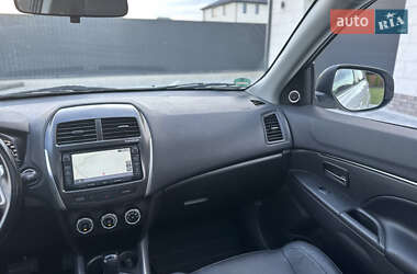 Внедорожник / Кроссовер Mitsubishi ASX 2014 в 