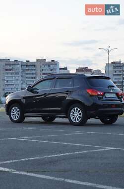 Внедорожник / Кроссовер Mitsubishi ASX 2014 в 
