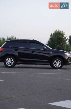 Внедорожник / Кроссовер Mitsubishi ASX 2014 в 