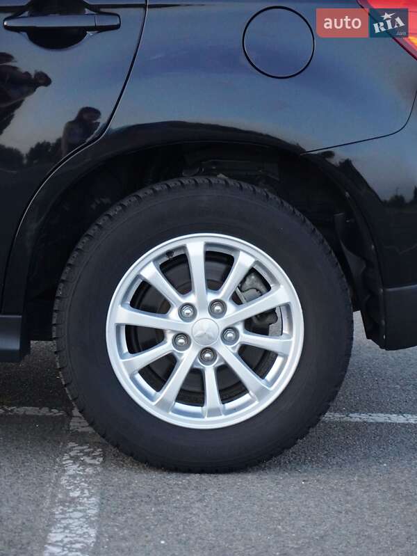 Внедорожник / Кроссовер Mitsubishi ASX 2014 в Киеве