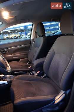 Внедорожник / Кроссовер Mitsubishi ASX 2014 в 