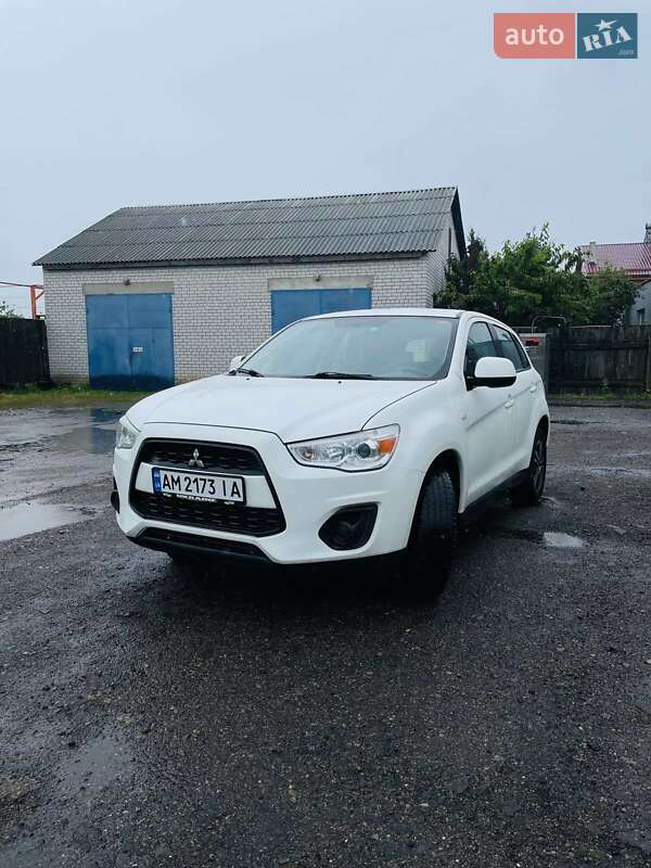 Внедорожник / Кроссовер Mitsubishi ASX 2015 в Житомире