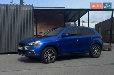 Внедорожник / Кроссовер Mitsubishi ASX 2016 в 