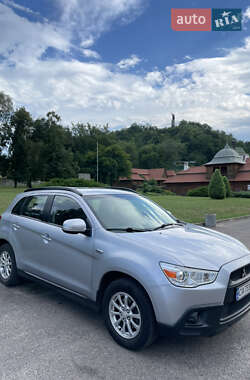 Позашляховик / Кросовер Mitsubishi ASX 2011 в Чигирину