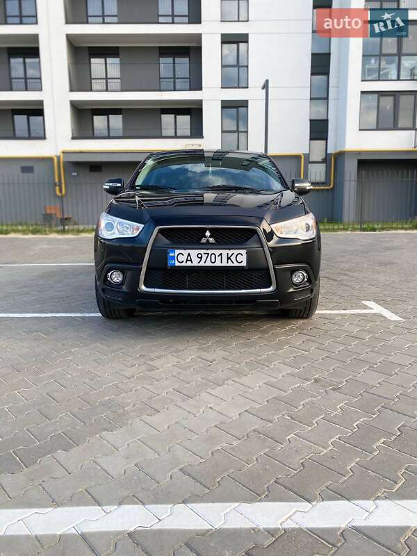 Позашляховик / Кросовер Mitsubishi ASX 2010 в Черкасах