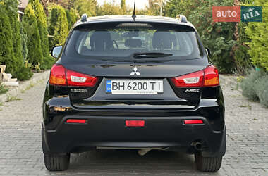 Внедорожник / Кроссовер Mitsubishi ASX 2010 в 