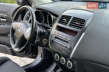 Внедорожник / Кроссовер Mitsubishi ASX 2010 в 