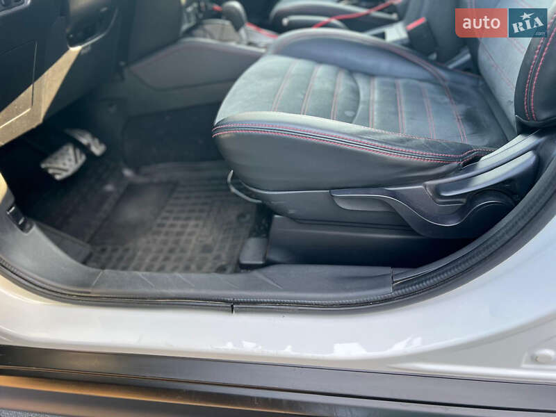 Позашляховик / Кросовер Mitsubishi ASX 2017 в Києві фото 16 Позашляховик / Кросовер Mitsubishi ASX 2017 в Києві