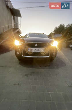 Внедорожник / Кроссовер Mitsubishi ASX 2011 в 