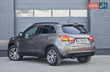Позашляховик / Кросовер Mitsubishi ASX 2016 в 