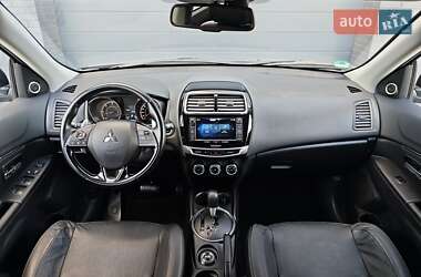 Позашляховик / Кросовер Mitsubishi ASX 2016 в 