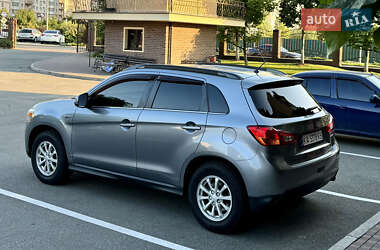 Внедорожник / Кроссовер Mitsubishi ASX 2013 в 