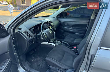 Внедорожник / Кроссовер Mitsubishi ASX 2013 в 