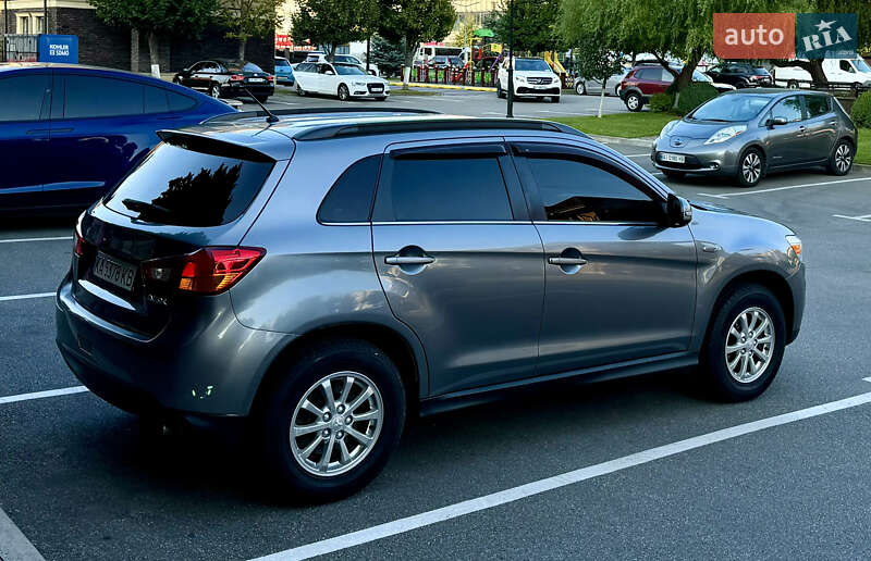 Внедорожник / Кроссовер Mitsubishi ASX 2013 в Киеве