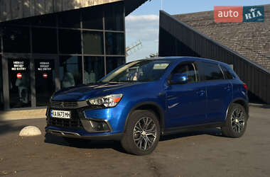 Позашляховик / Кросовер Mitsubishi ASX 2016 в Києві