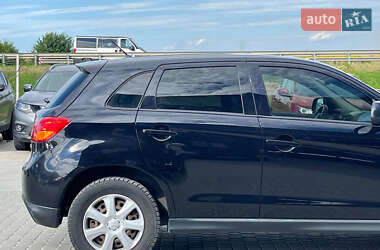 Внедорожник / Кроссовер Mitsubishi ASX 2014 в 