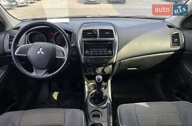 Внедорожник / Кроссовер Mitsubishi ASX 2014 в 