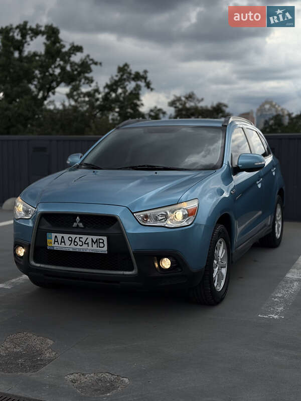 Внедорожник / Кроссовер Mitsubishi ASX 2012 в Киеве