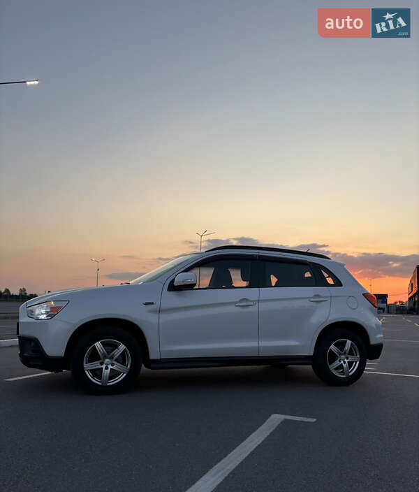 Внедорожник / Кроссовер Mitsubishi ASX 2010 в Днепре