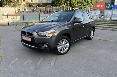 Внедорожник / Кроссовер Mitsubishi ASX 2011 в 