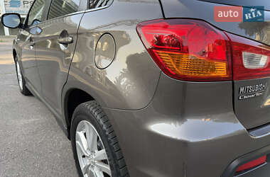 Внедорожник / Кроссовер Mitsubishi ASX 2011 в 