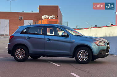 Внедорожник / Кроссовер Mitsubishi ASX 2010 в 