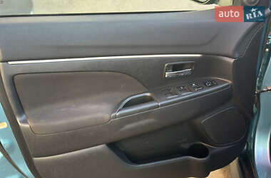Внедорожник / Кроссовер Mitsubishi ASX 2010 в 