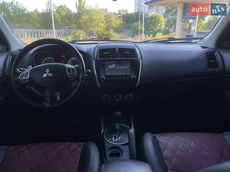 Внедорожник / Кроссовер Mitsubishi ASX 2011 в Николаеве