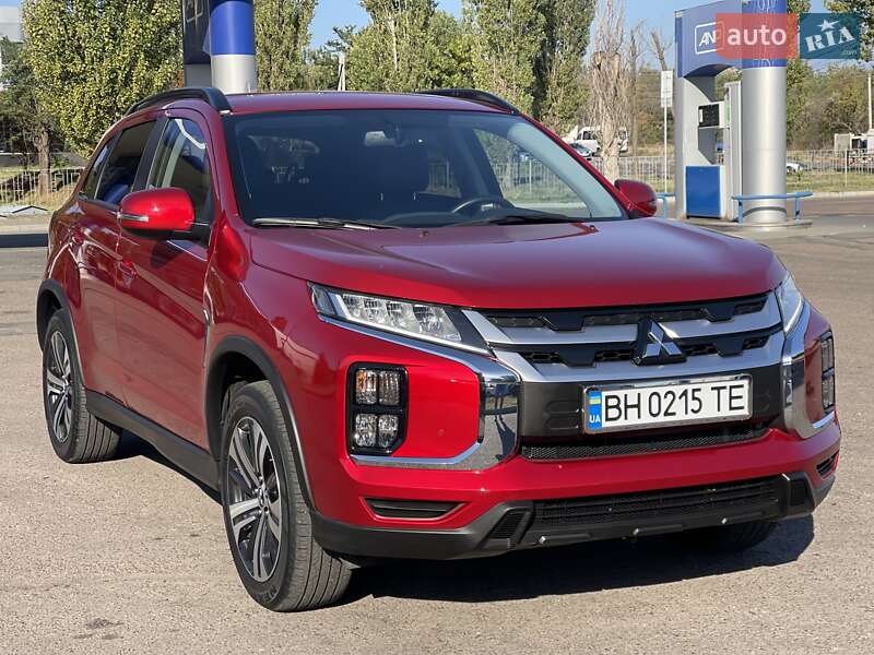 Внедорожник / Кроссовер Mitsubishi ASX 2022 в 