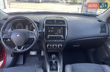 Внедорожник / Кроссовер Mitsubishi ASX 2022 в 